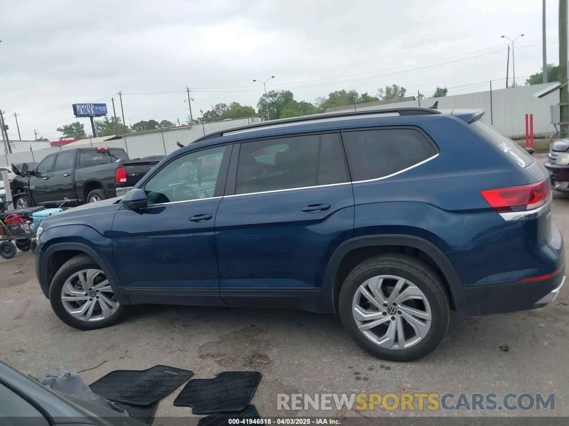14 fotografías del automóvil dañado 1V2WR2CA3PC534357 VOLKSWAGEN ATLAS 2023