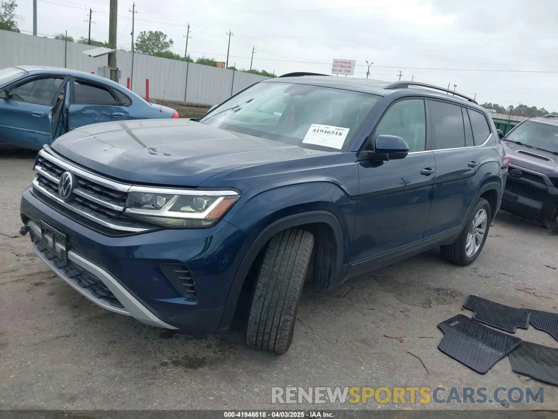 2 fotografías del automóvil dañado 1V2WR2CA3PC534357 VOLKSWAGEN ATLAS 2023