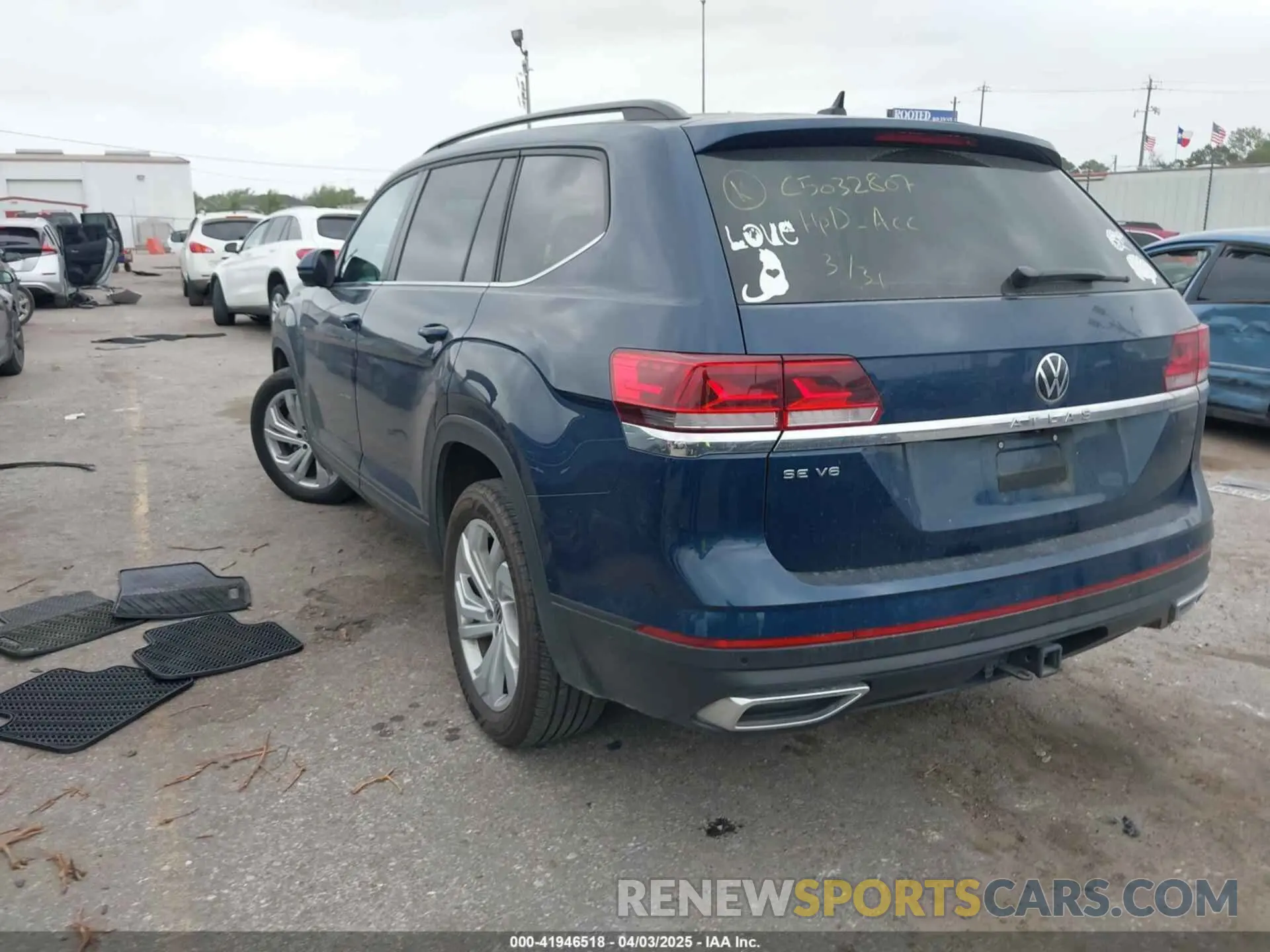 3 fotografías del automóvil dañado 1V2WR2CA3PC534357 VOLKSWAGEN ATLAS 2023