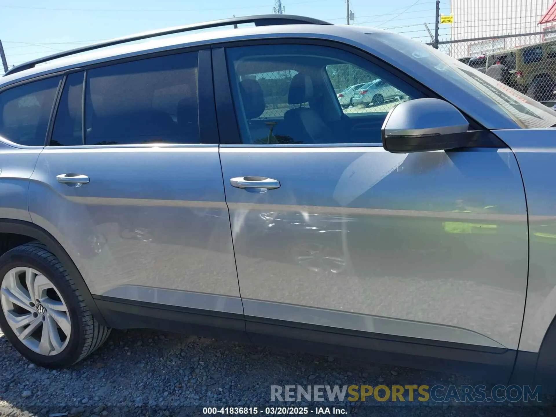 14 fotografías del automóvil dañado 1V2WR2CA5PC508066 VOLKSWAGEN ATLAS 2023