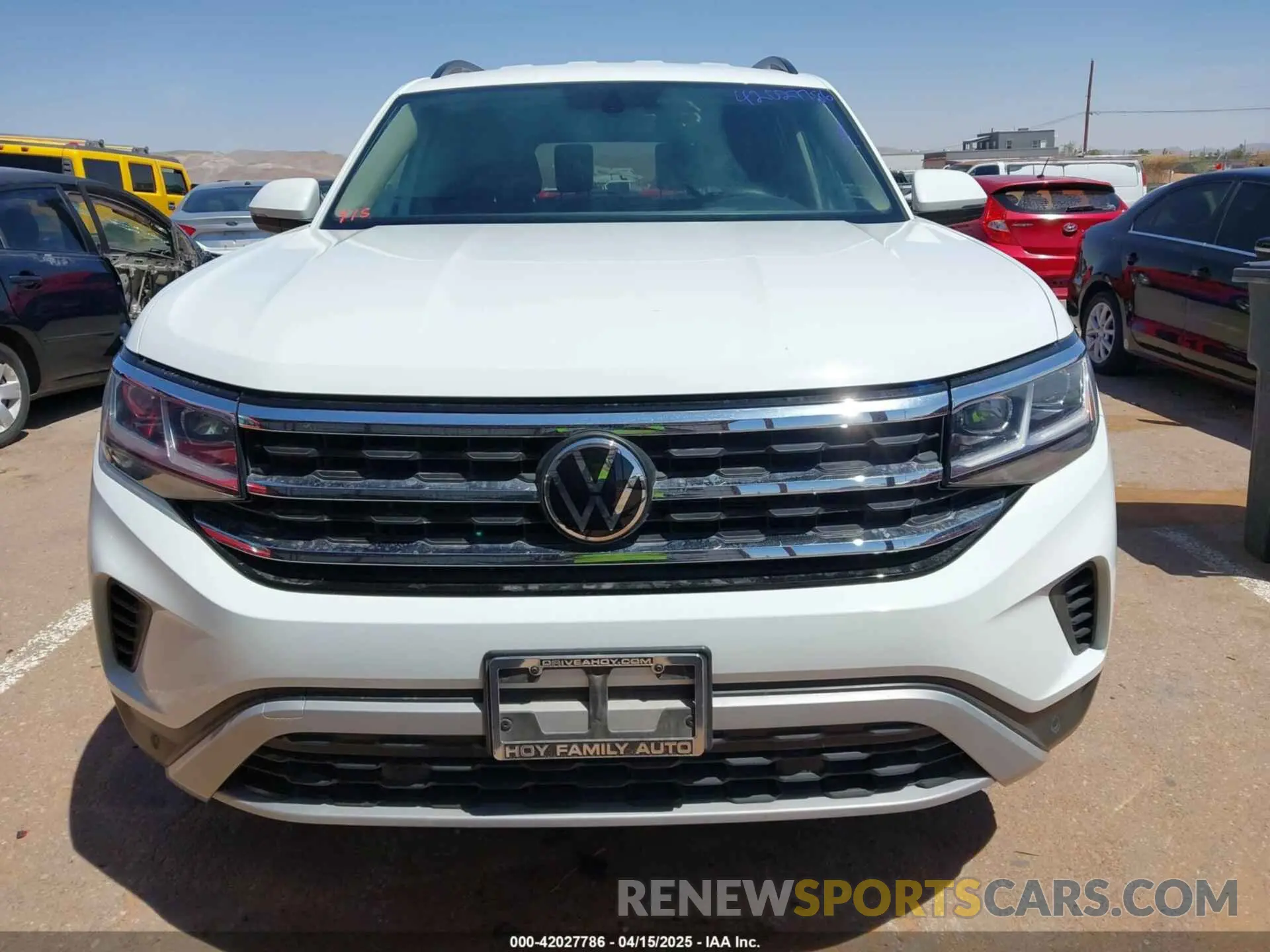 12 fotografías del automóvil dañado 1V2WR2CA5PC525708 VOLKSWAGEN ATLAS 2023
