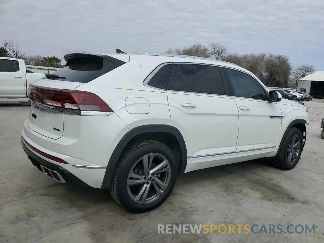3 fotografías del automóvil dañado 1V2AE2CA5RC235798 VOLKSWAGEN ATLAS 2024