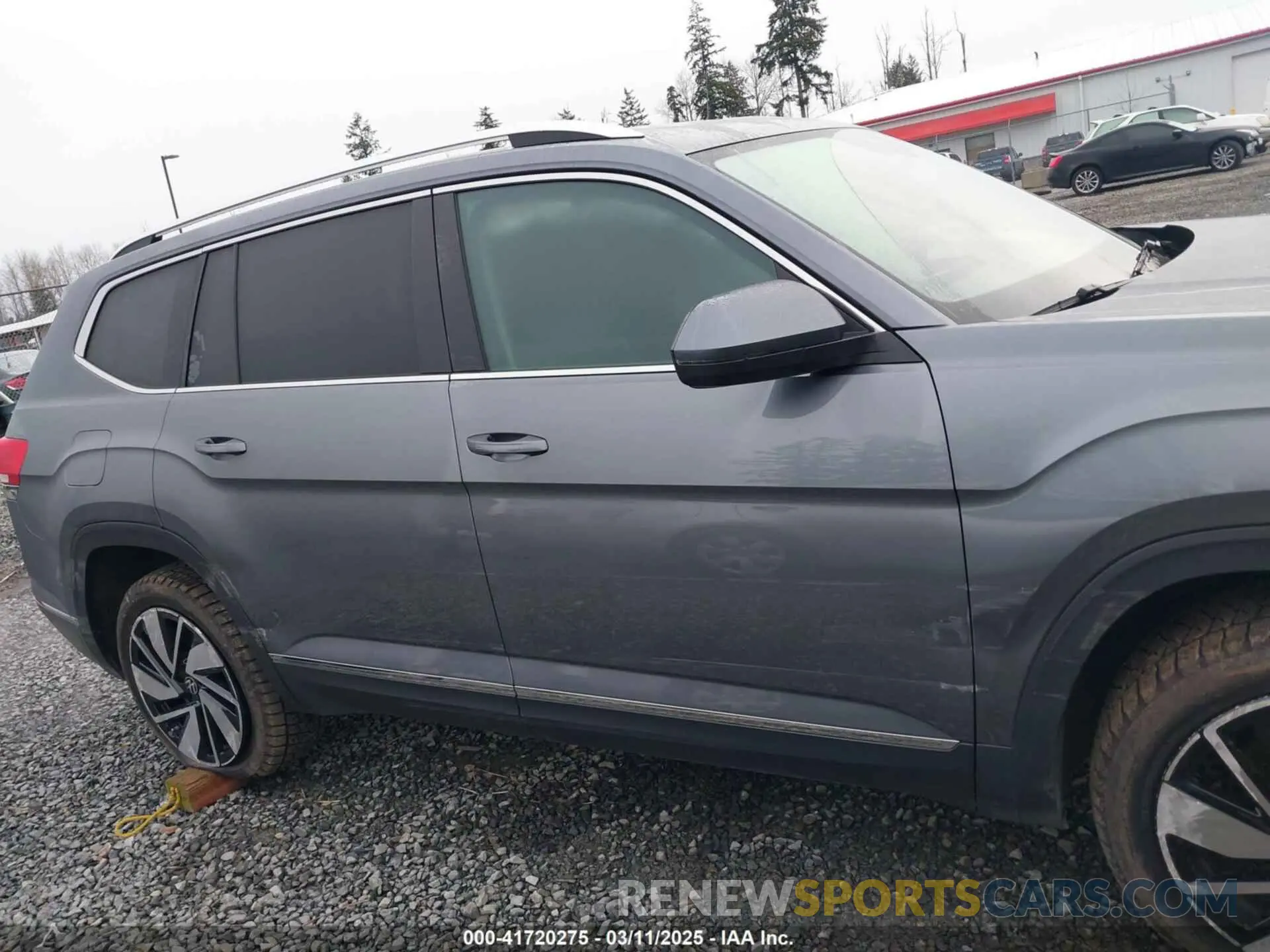 13 fotografías del automóvil dañado 1V2BR2CA2RC519219 VOLKSWAGEN ATLAS 2024