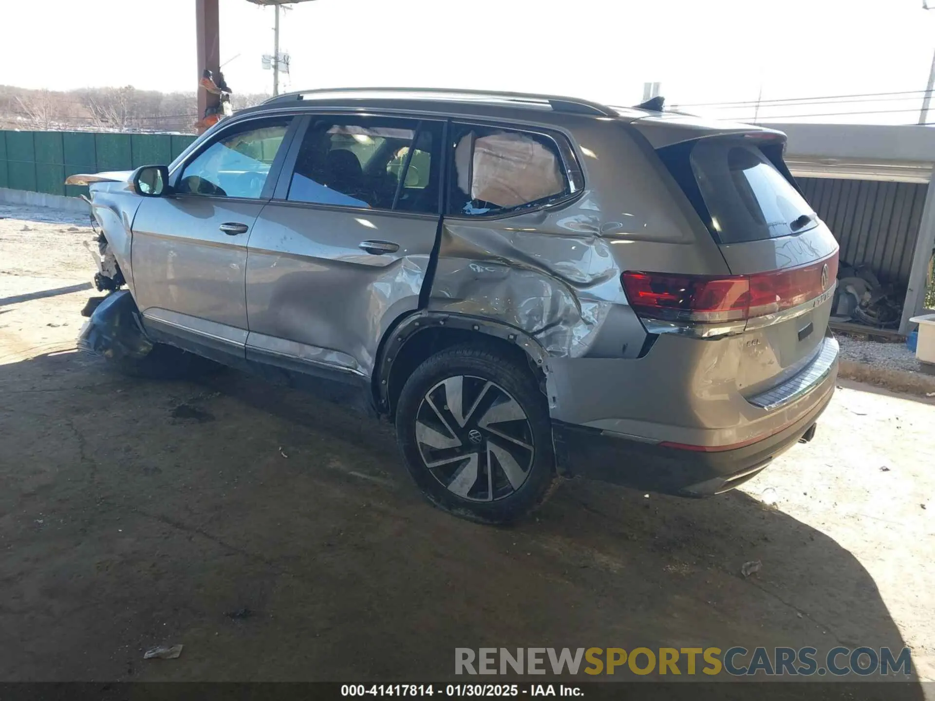 3 fotografías del automóvil dañado 1V2BR2CA4RC513888 VOLKSWAGEN ATLAS 2024