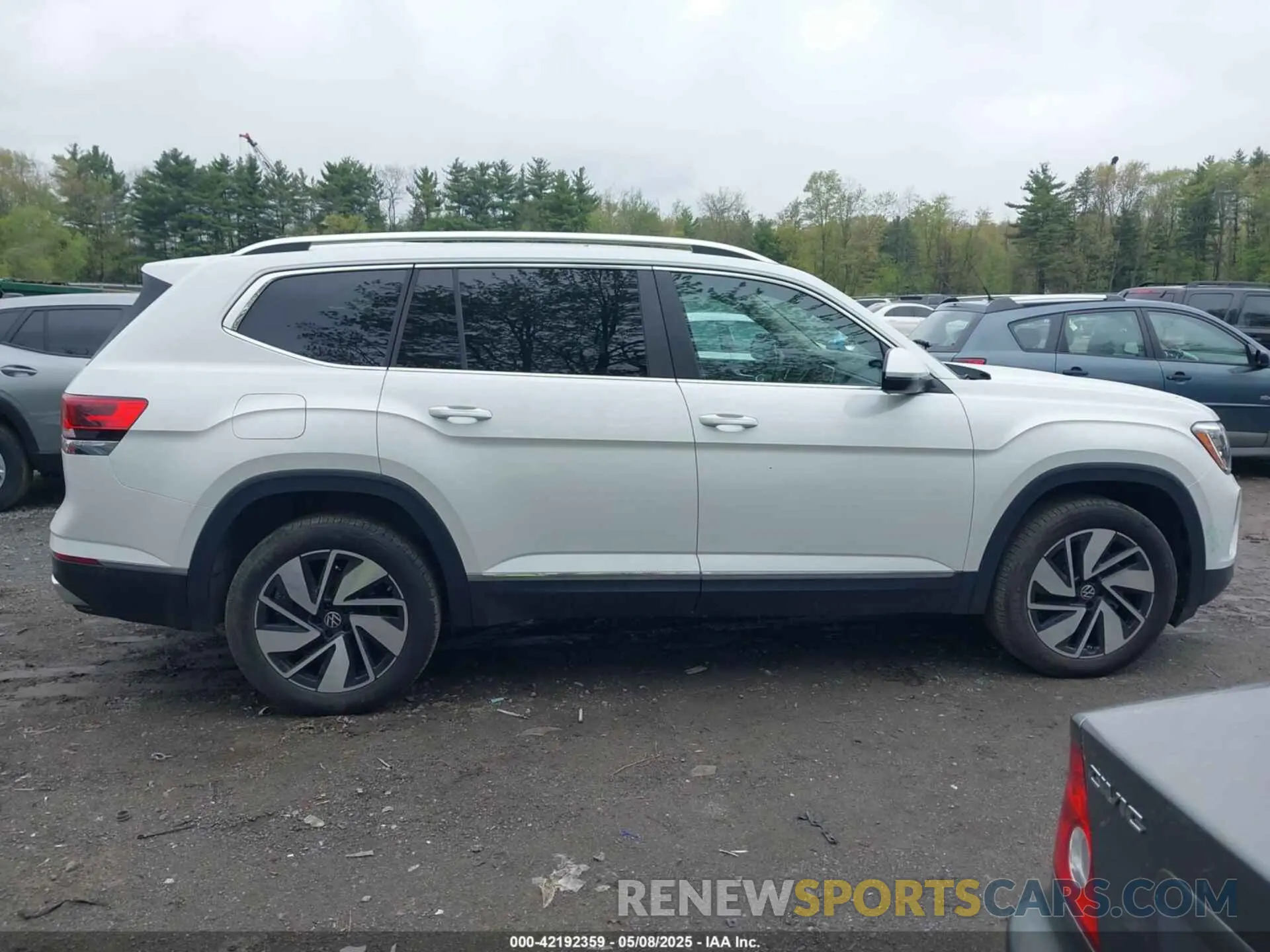 13 fotografías del automóvil dañado 1V2BR2CA5RC549542 VOLKSWAGEN ATLAS 2024