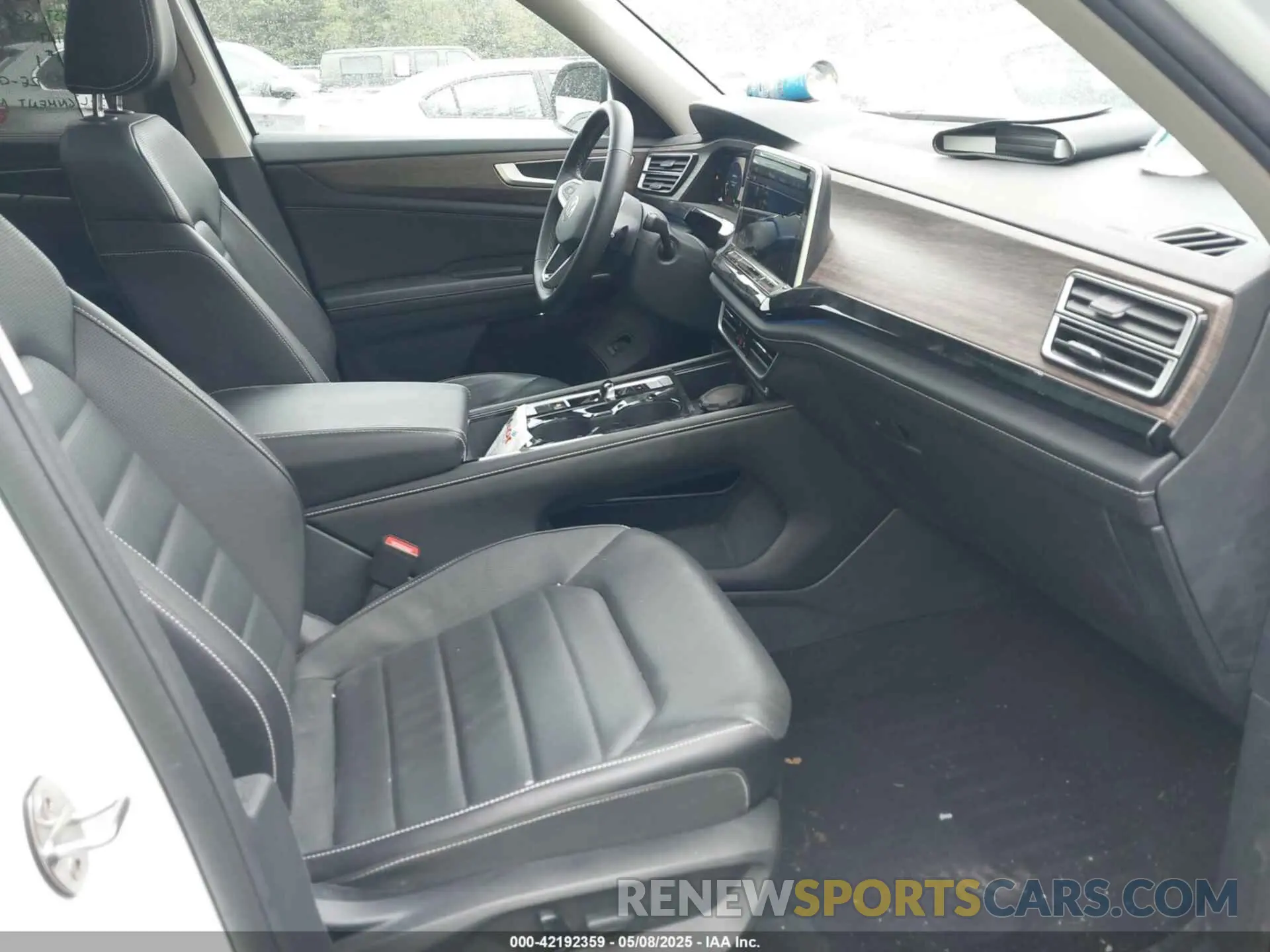 5 fotografías del automóvil dañado 1V2BR2CA5RC549542 VOLKSWAGEN ATLAS 2024