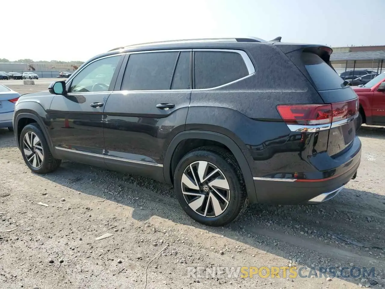 2 fotografías del automóvil dañado 1V2BR2CA9RC586318 VOLKSWAGEN ATLAS 2024