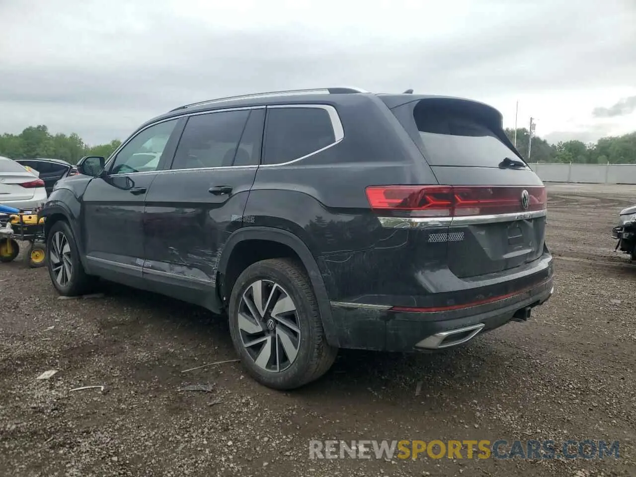 2 fotografías del automóvil dañado 1V2BR2CAXRC535474 VOLKSWAGEN ATLAS 2024