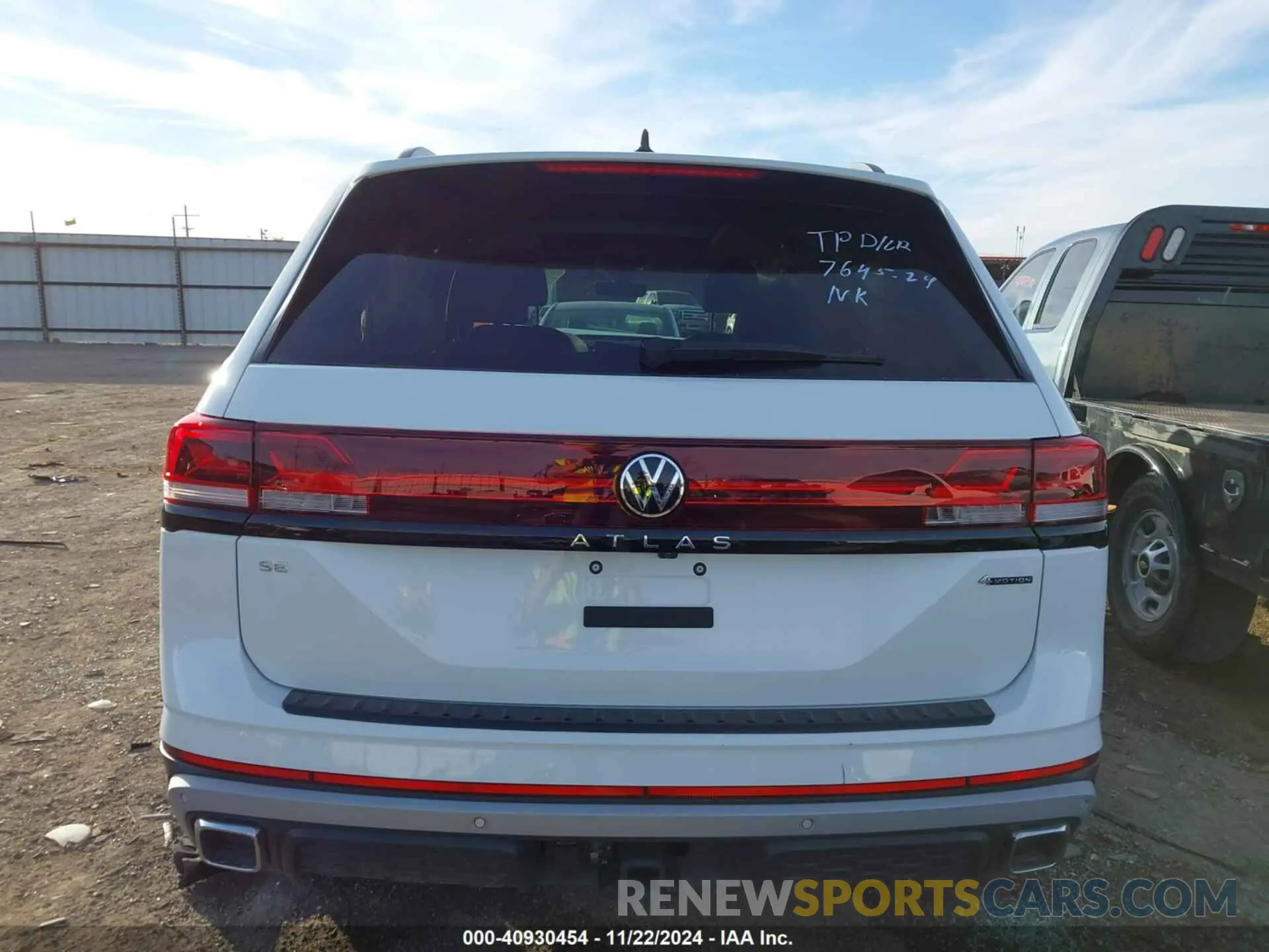 16 fotografías del automóvil dañado 1V2CR2CA0RC601261 VOLKSWAGEN ATLAS 2024