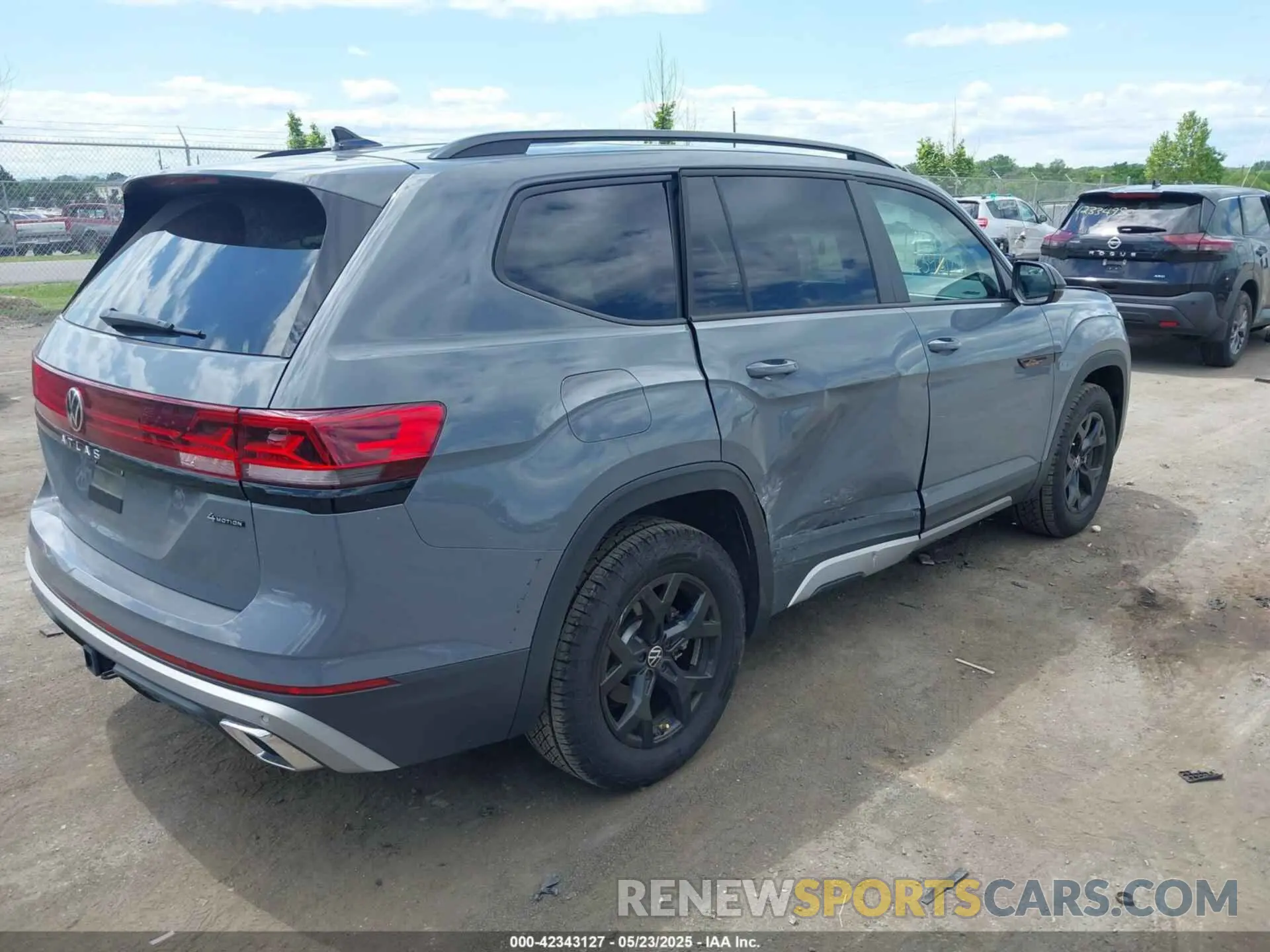 4 fotografías del automóvil dañado 1V2CR2CA8RC561771 VOLKSWAGEN ATLAS 2024