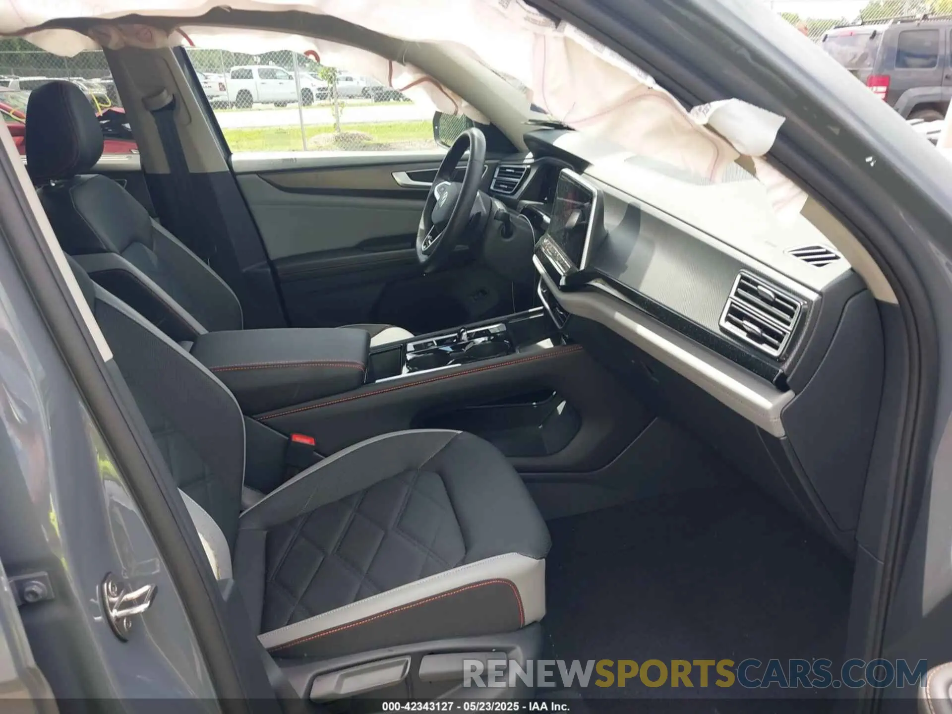 5 fotografías del automóvil dañado 1V2CR2CA8RC561771 VOLKSWAGEN ATLAS 2024