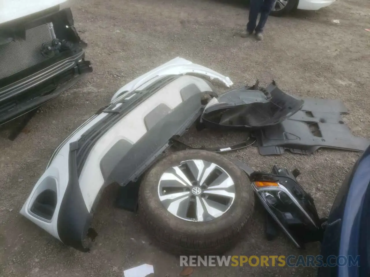 13 fotografías del automóvil dañado 1V2DR2CA0RC609512 VOLKSWAGEN ATLAS 2024