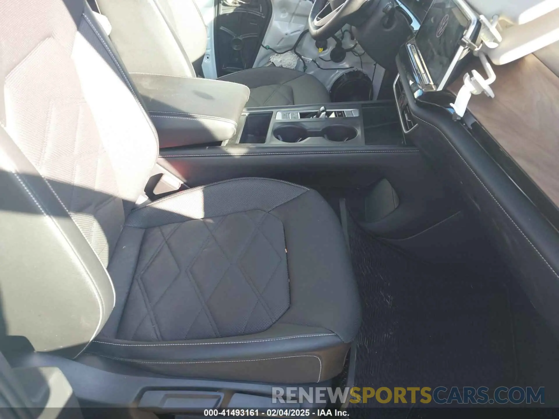 5 fotografías del automóvil dañado 1V2DR2CA6RC583790 VOLKSWAGEN ATLAS 2024