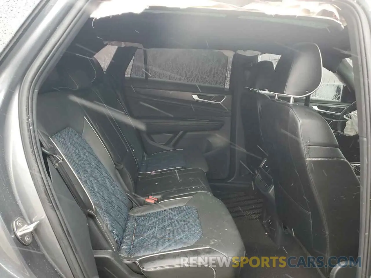 10 fotografías del automóvil dañado 1V2FE2CA3RC215426 VOLKSWAGEN ATLAS 2024