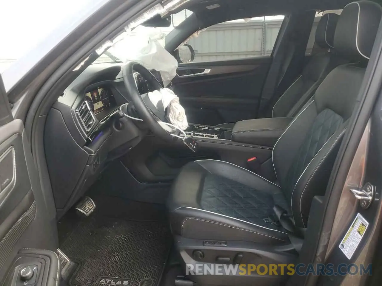 7 fotografías del automóvil dañado 1V2FE2CA3RC215426 VOLKSWAGEN ATLAS 2024