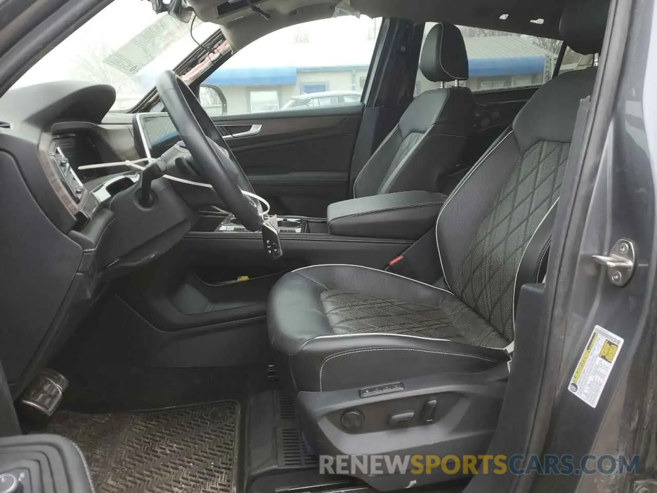 7 fotografías del automóvil dañado 1V2FR2CA1RC520945 VOLKSWAGEN ATLAS 2024
