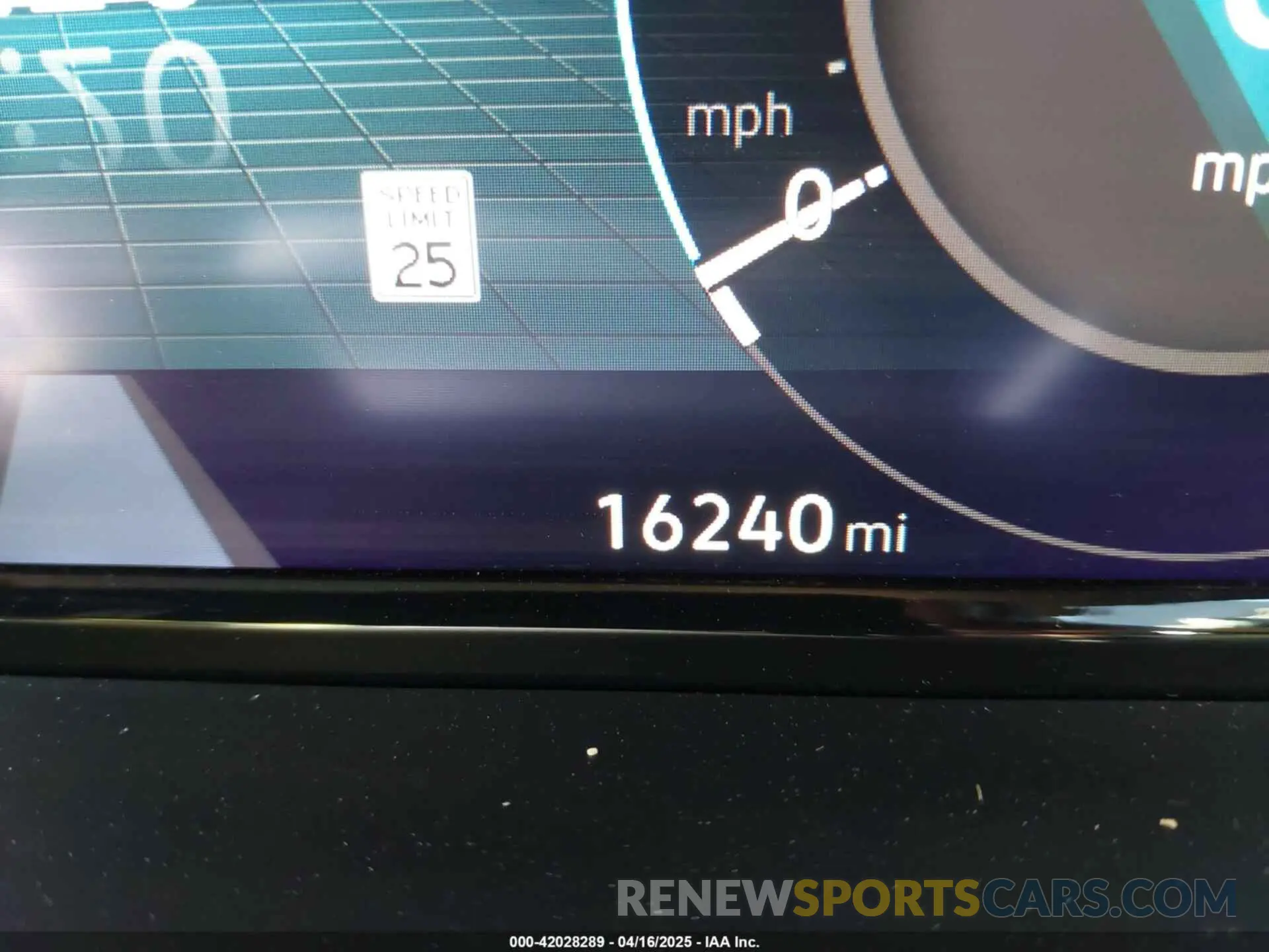16 fotografías del automóvil dañado 1V2FR2CA2RC551914 VOLKSWAGEN ATLAS 2024