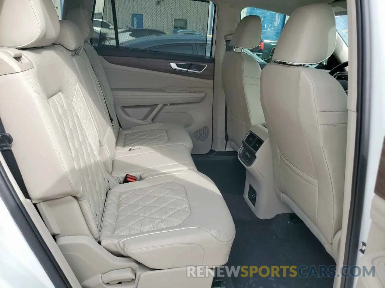 10 fotografías del automóvil dañado 1V2FR2CA3RC574070 VOLKSWAGEN ATLAS 2024
