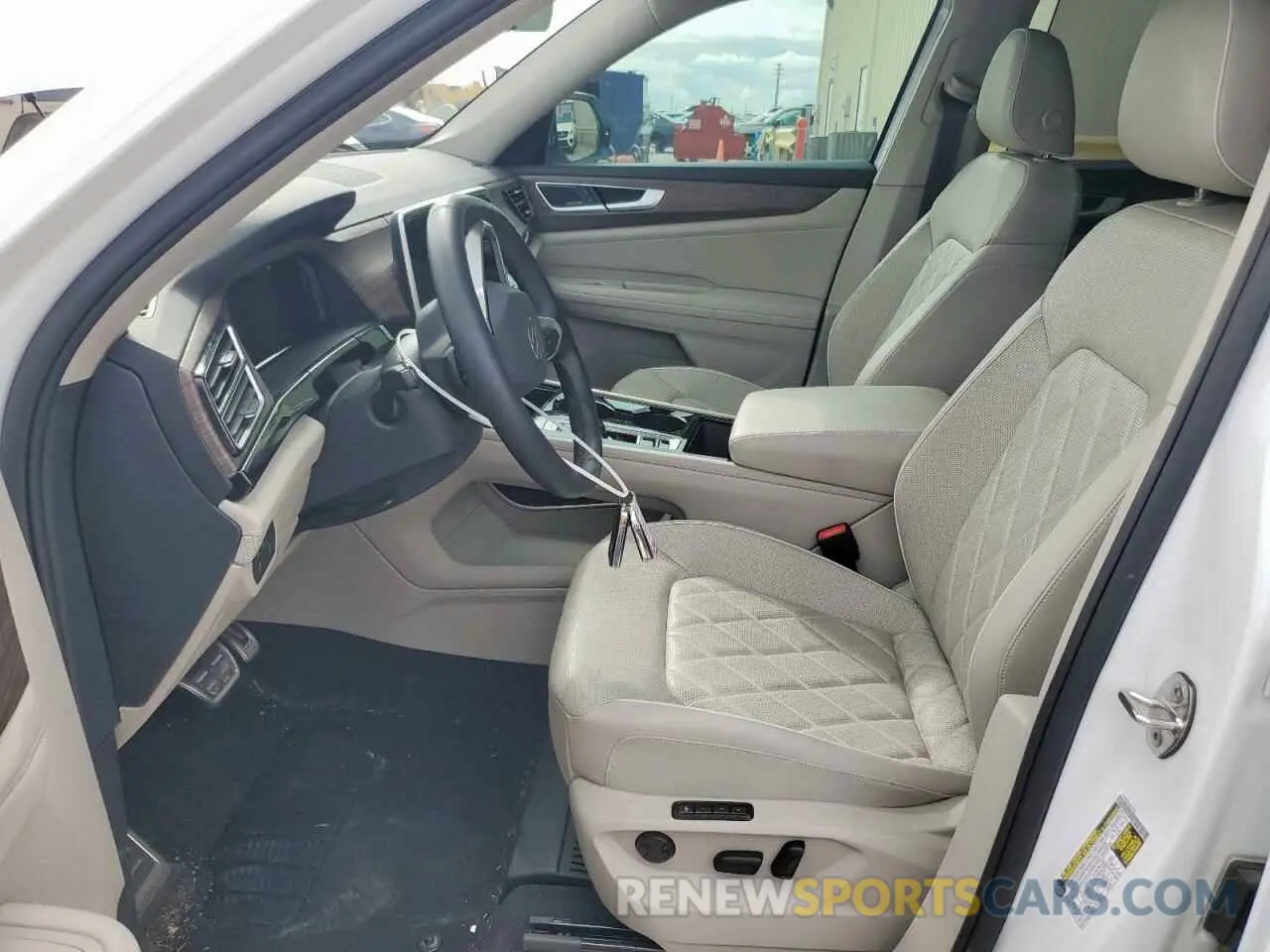 7 fotografías del automóvil dañado 1V2FR2CA3RC574070 VOLKSWAGEN ATLAS 2024