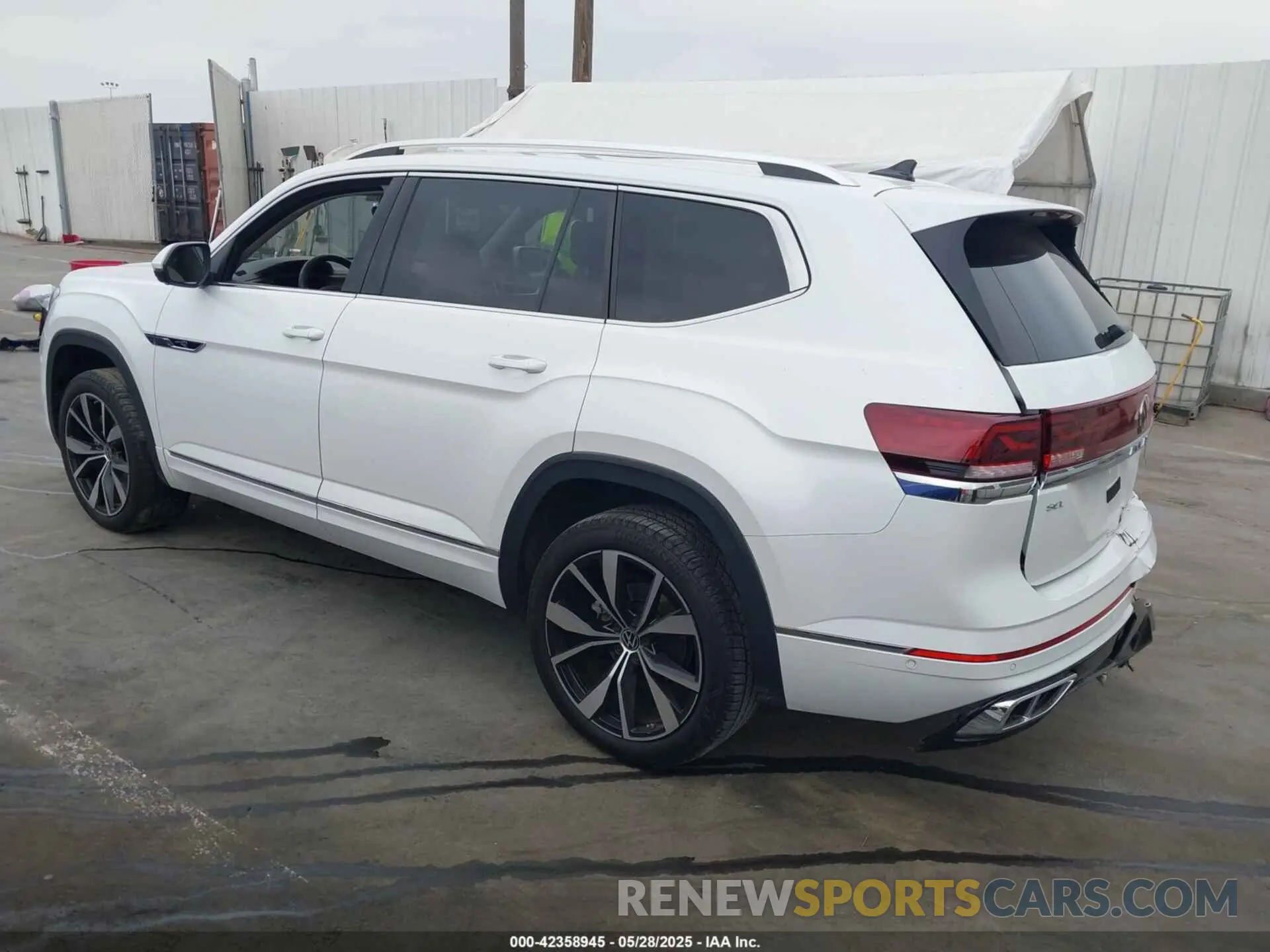3 fotografías del automóvil dañado 1V2FR2CA7RC543176 VOLKSWAGEN ATLAS 2024