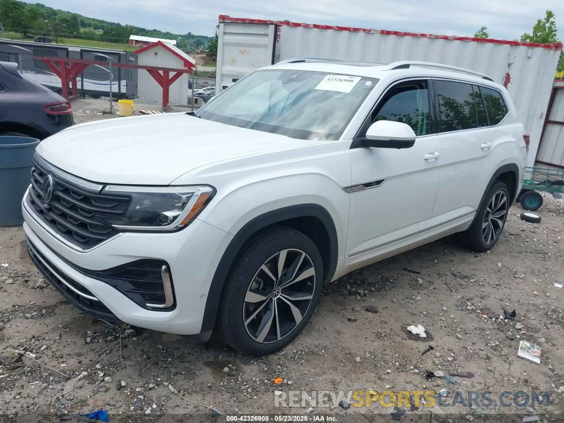 2 fotografías del automóvil dañado 1V2FR2CA7RC598307 VOLKSWAGEN ATLAS 2024