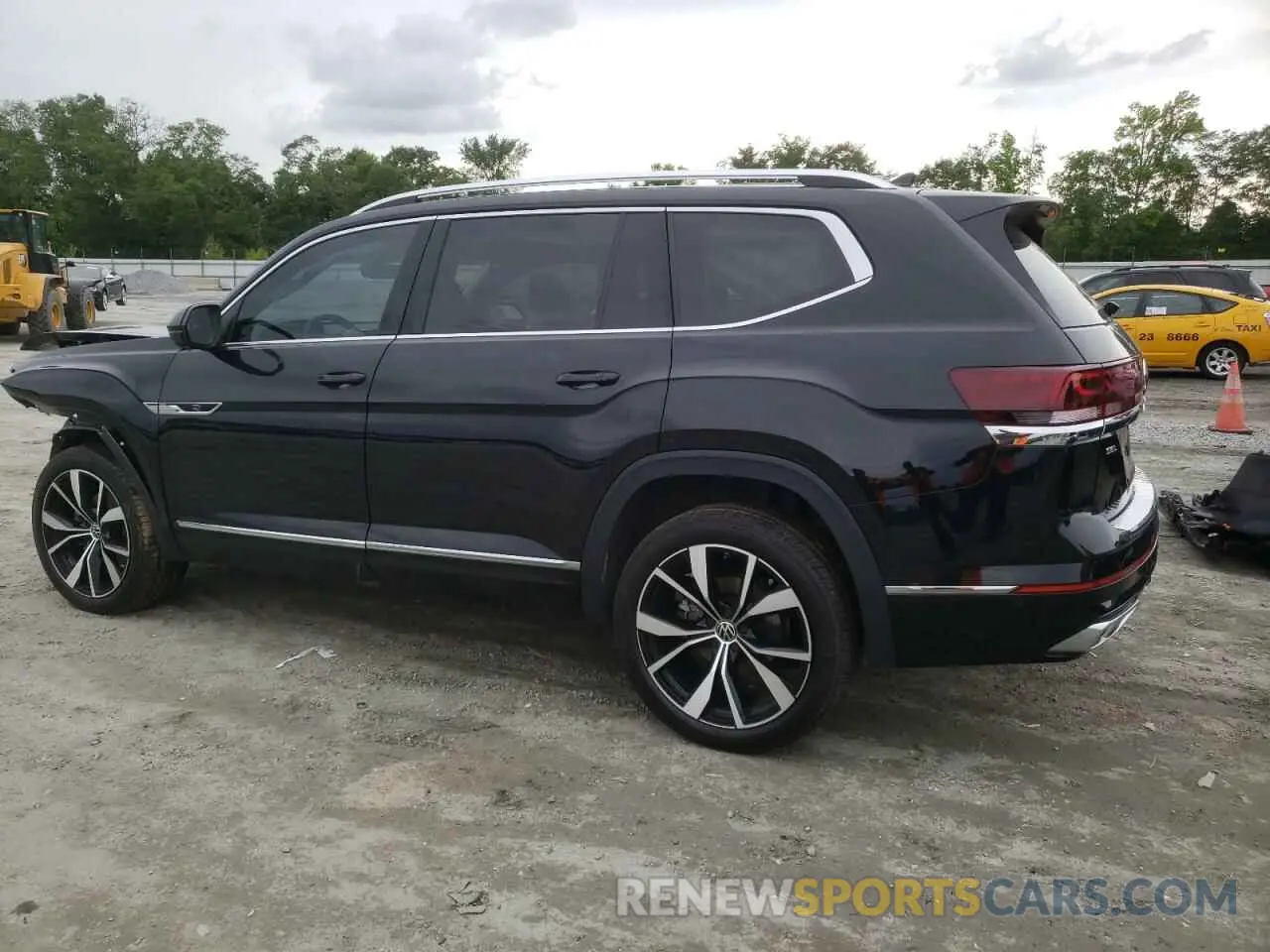 2 fotografías del automóvil dañado 1V2FR2CA8RC516083 VOLKSWAGEN ATLAS 2024
