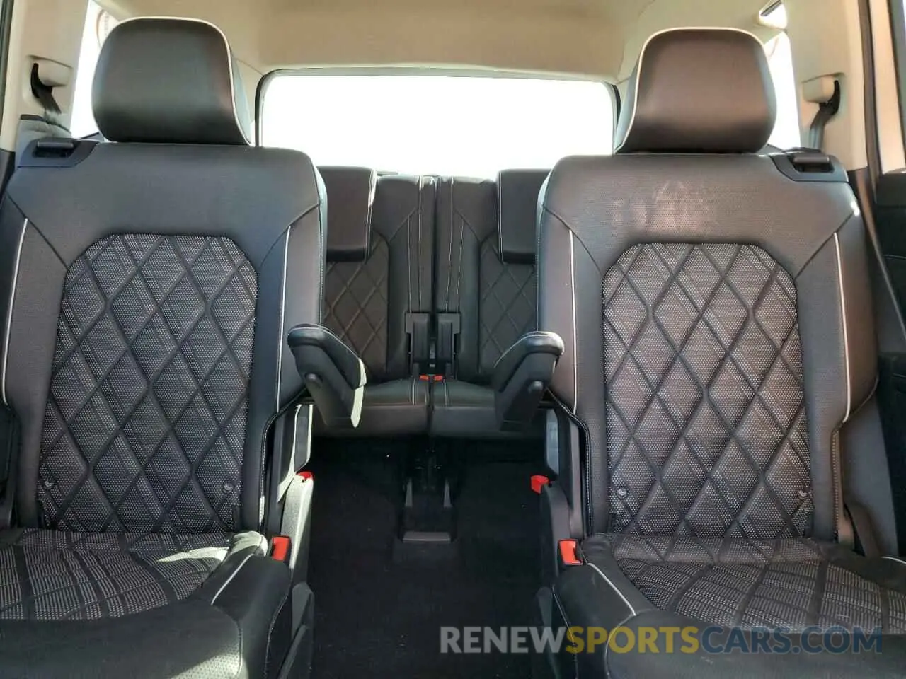 10 fotografías del automóvil dañado 1V2FR2CA9RC520336 VOLKSWAGEN ATLAS 2024