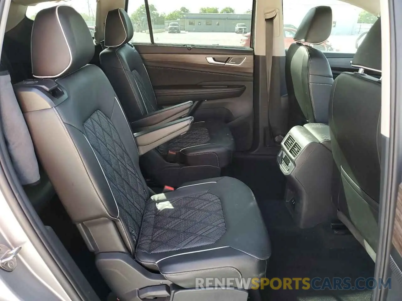 11 fotografías del automóvil dañado 1V2FR2CA9RC520336 VOLKSWAGEN ATLAS 2024