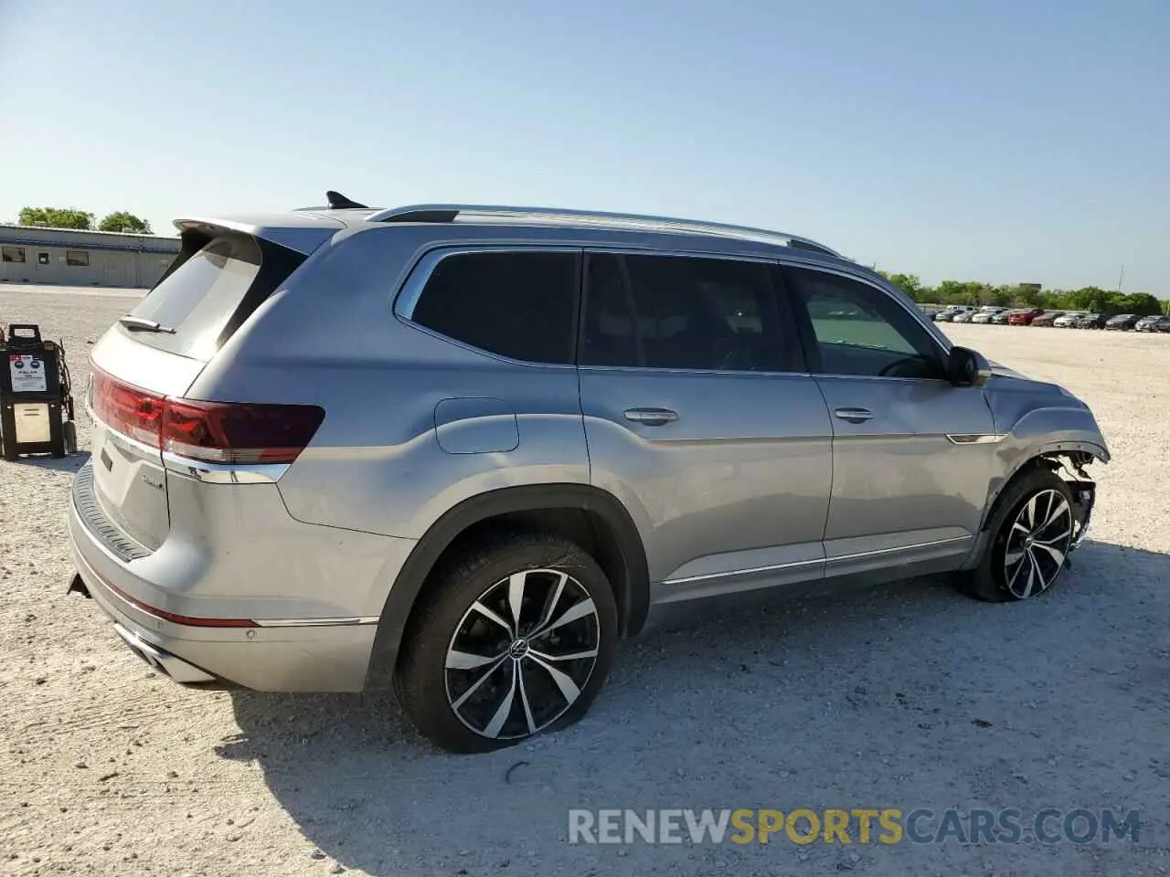 3 fotografías del automóvil dañado 1V2FR2CA9RC520336 VOLKSWAGEN ATLAS 2024