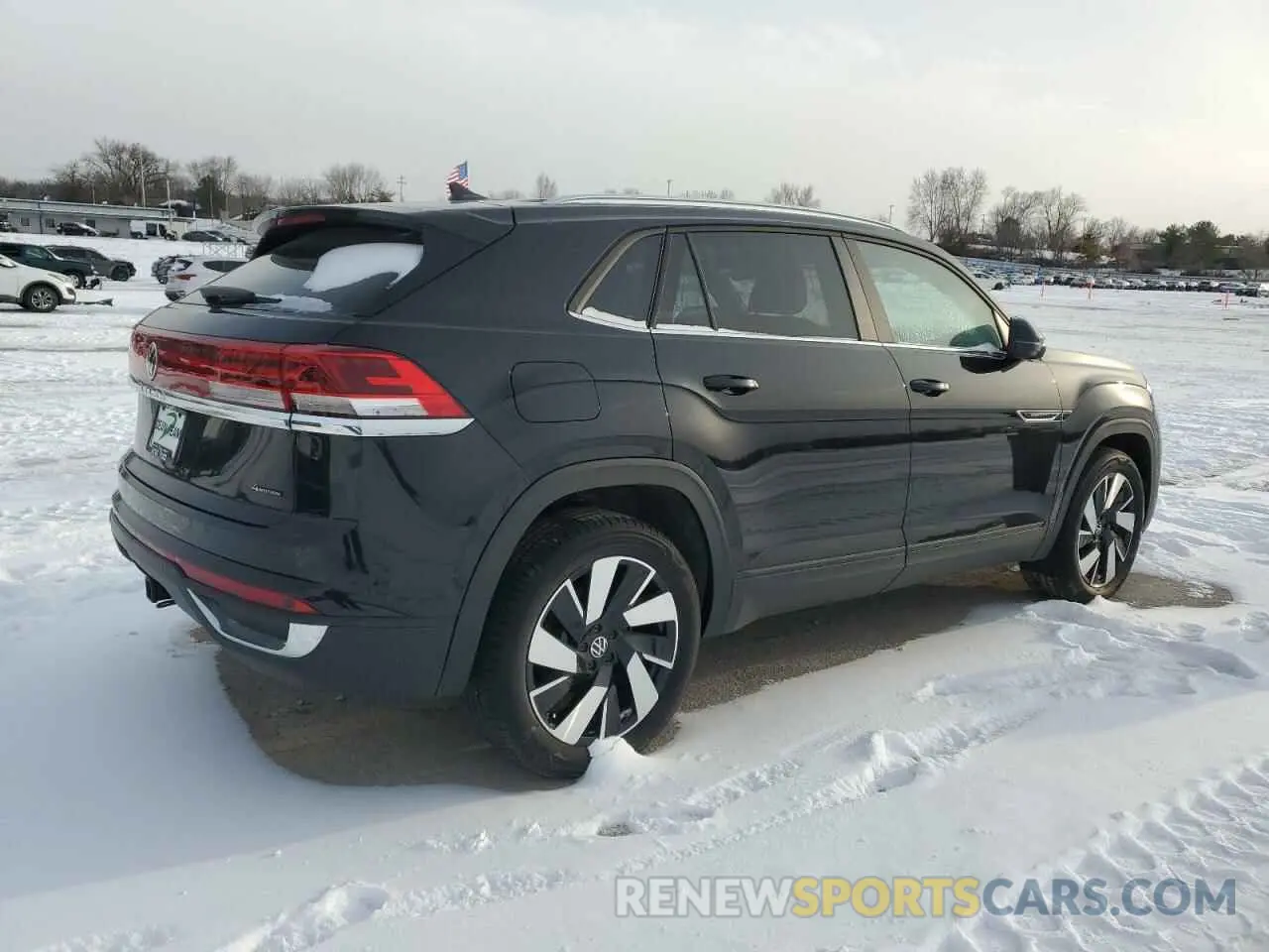 3 fotografías del automóvil dañado 1V2HE2CA1RC243797 VOLKSWAGEN ATLAS 2024