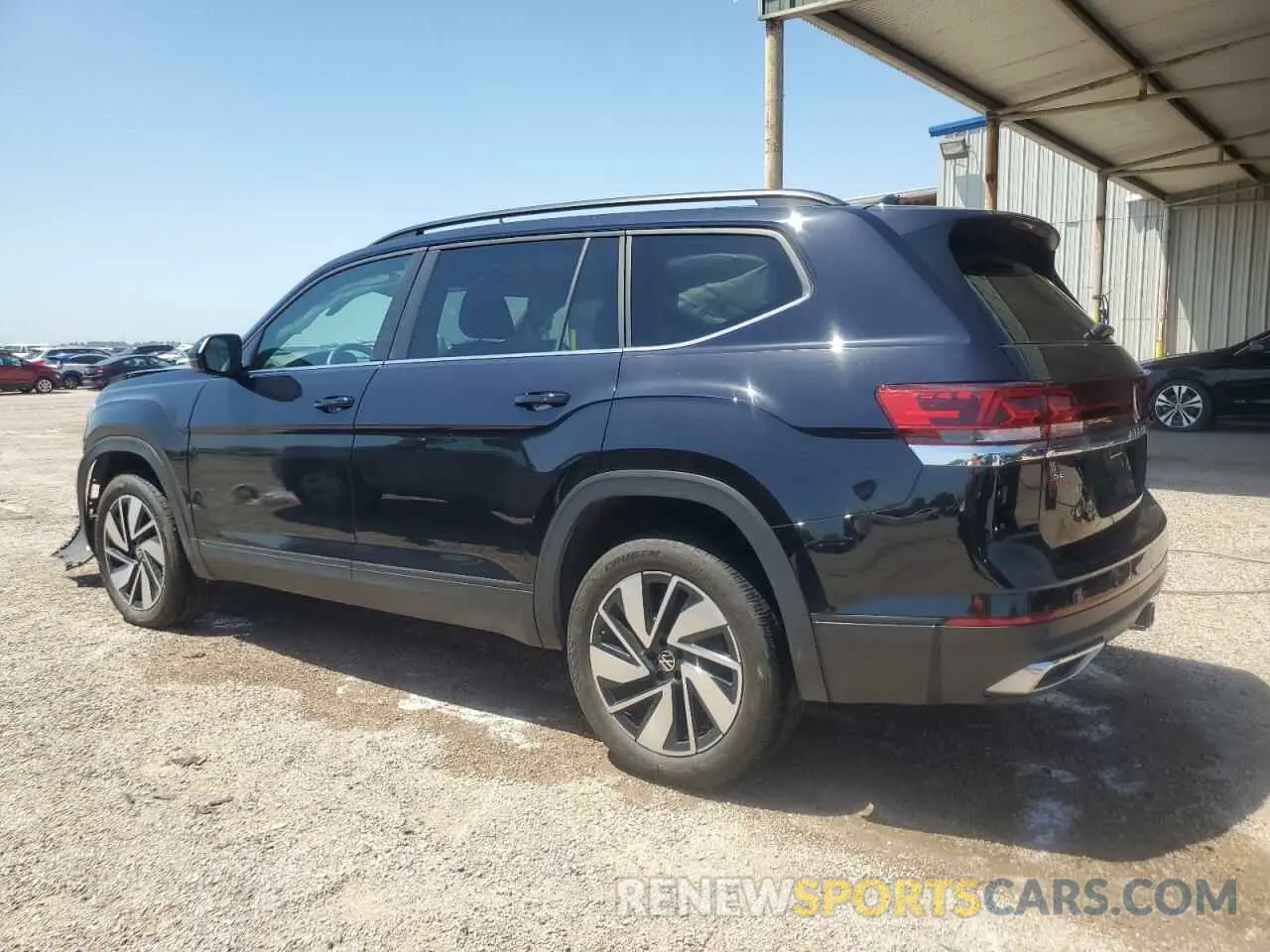 2 fotografías del automóvil dañado 1V2HR2CA1RC565781 VOLKSWAGEN ATLAS 2024