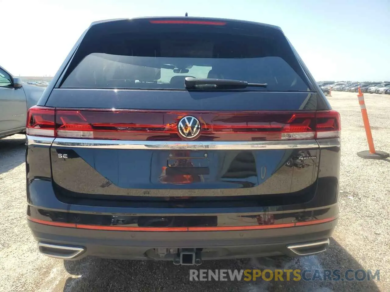 6 fotografías del automóvil dañado 1V2HR2CA1RC565781 VOLKSWAGEN ATLAS 2024