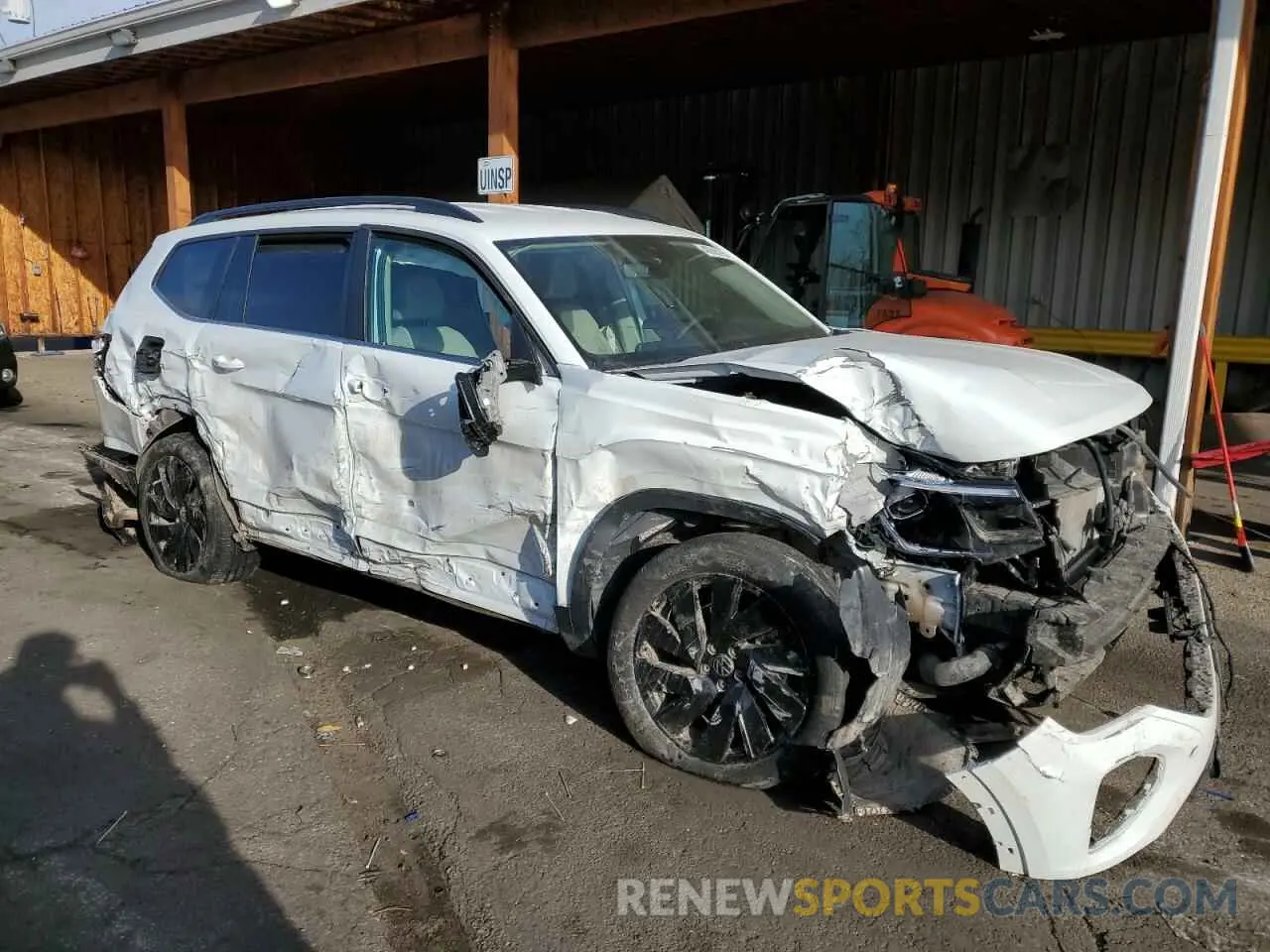 4 fotografías del automóvil dañado 1V2HR2CA5RC503770 VOLKSWAGEN ATLAS 2024
