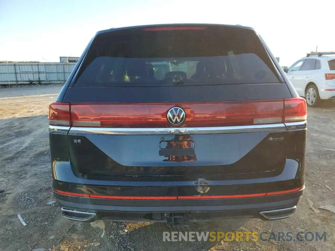 6 fotografías del automóvil dañado 1V2HR2CA5RC545405 VOLKSWAGEN ATLAS 2024