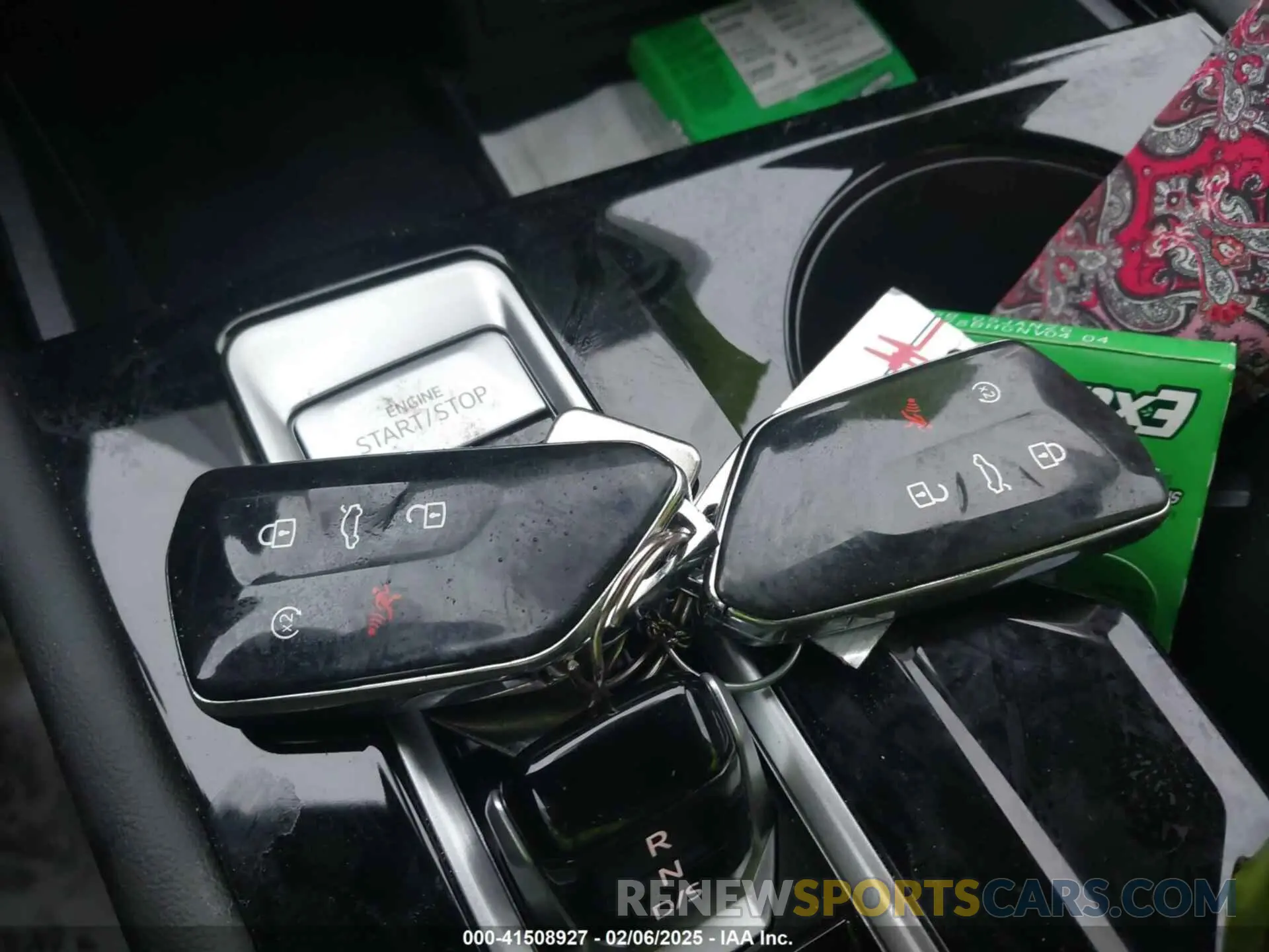 11 fotografías del automóvil dañado 1V2HR2CA5RC573575 VOLKSWAGEN ATLAS 2024