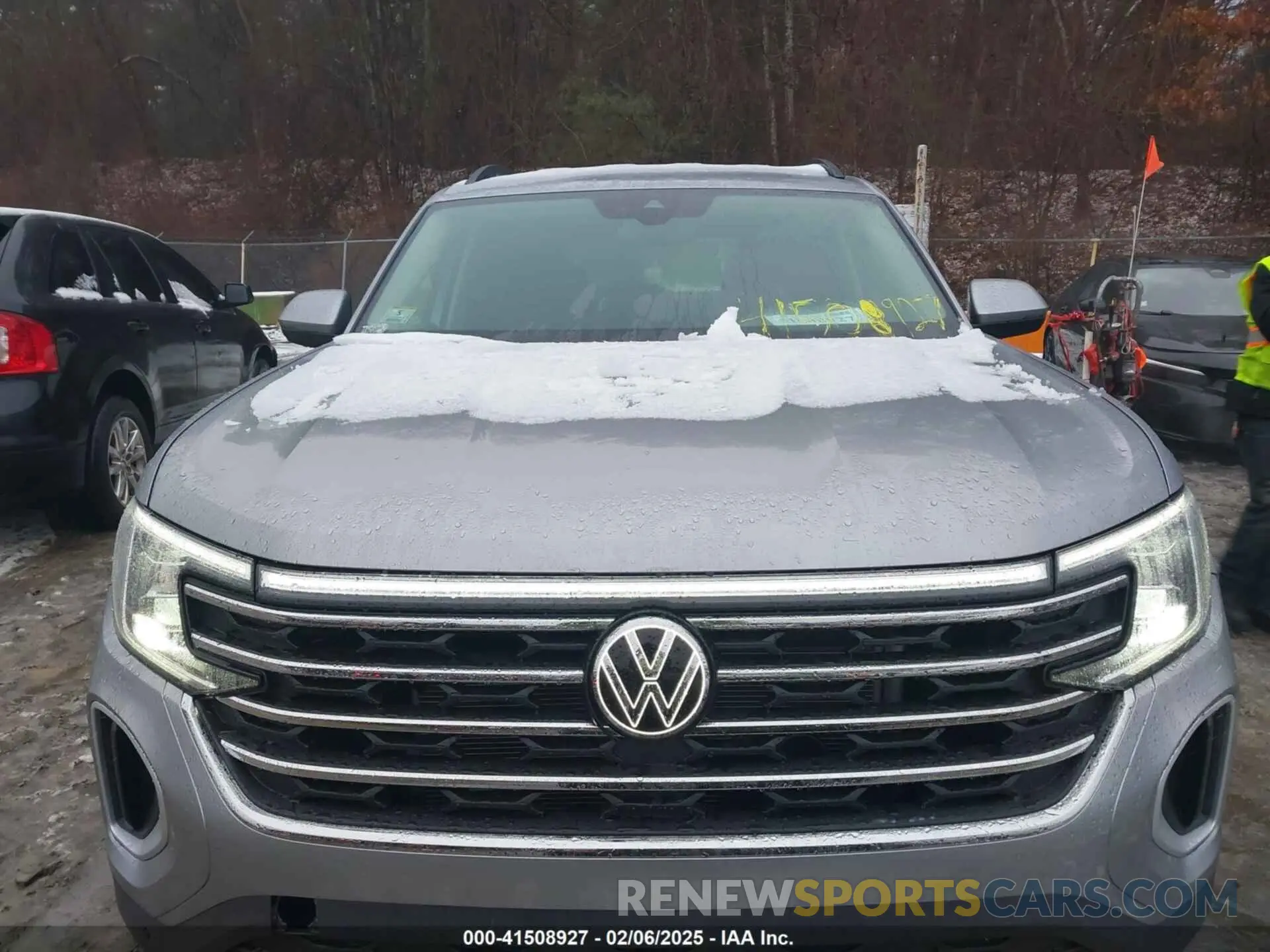 6 fotografías del automóvil dañado 1V2HR2CA5RC573575 VOLKSWAGEN ATLAS 2024