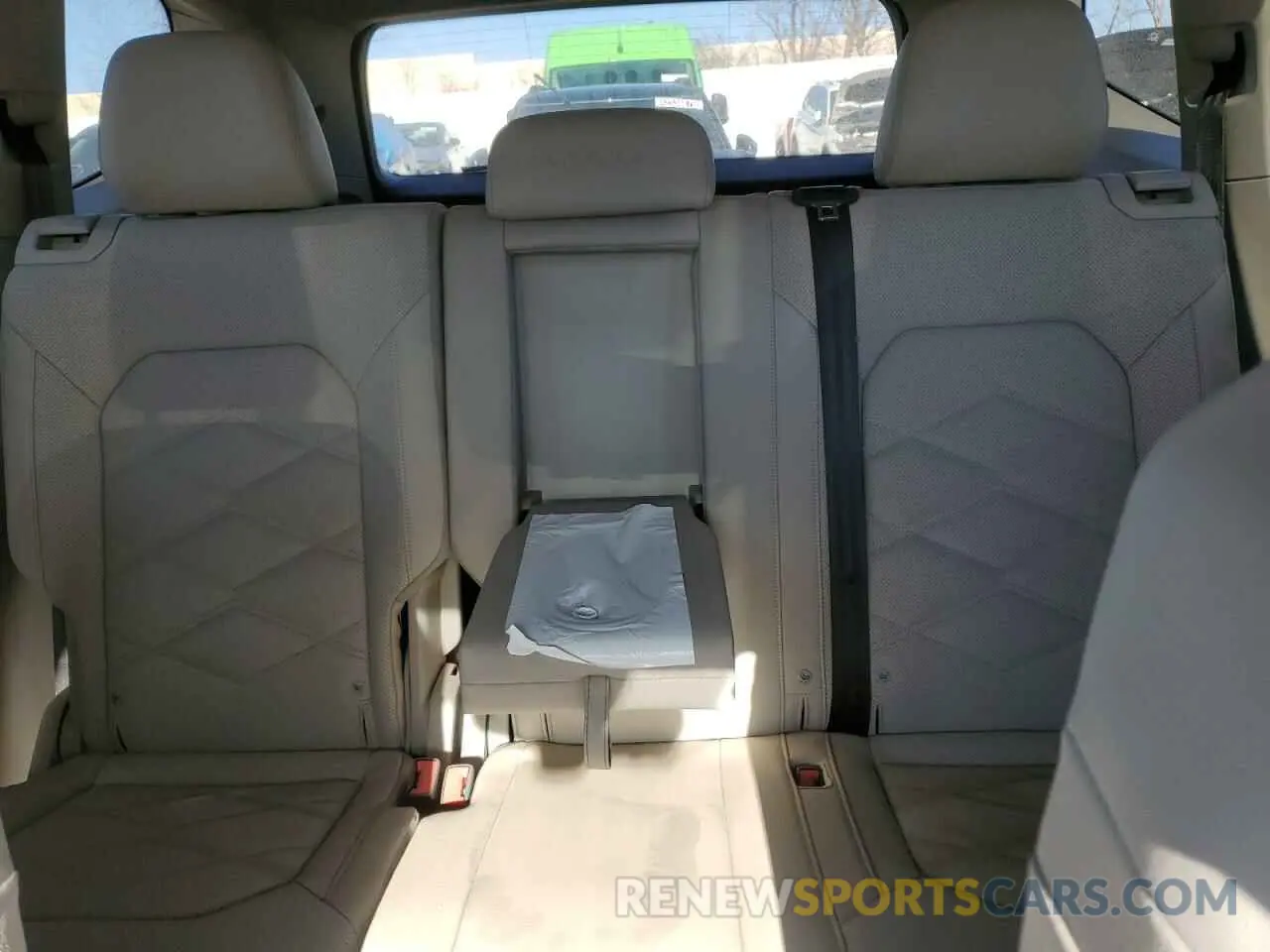 10 fotografías del automóvil dañado 1V2HR2CA5RC602976 VOLKSWAGEN ATLAS 2024