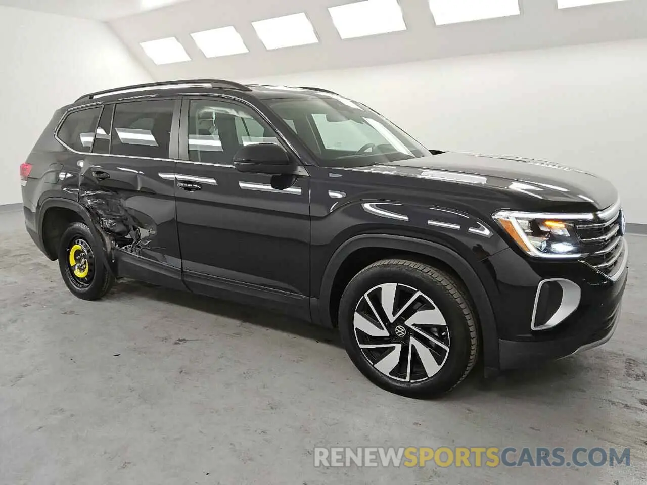 4 fotografías del automóvil dañado 1V2HR2CA6RC539421 VOLKSWAGEN ATLAS 2024