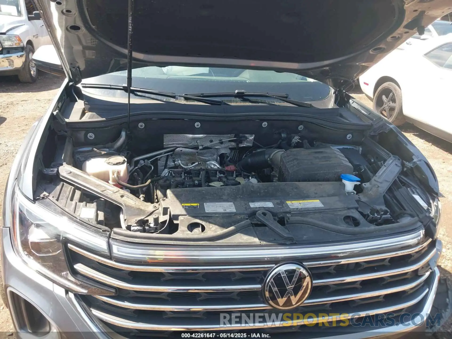 10 fotografías del automóvil dañado 1V2HR2CA8RC535094 VOLKSWAGEN ATLAS 2024