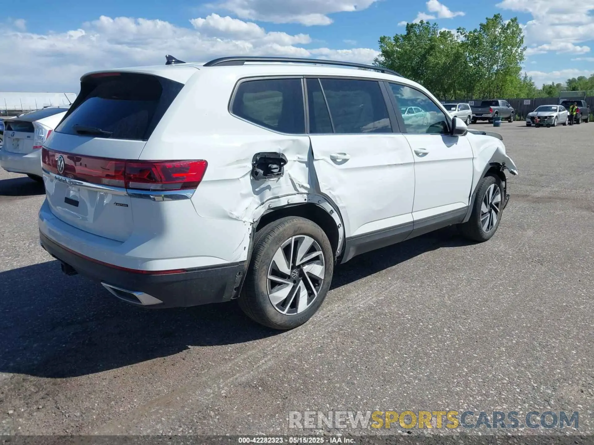 4 fotografías del automóvil dañado 1V2HR2CA8RC580455 VOLKSWAGEN ATLAS 2024