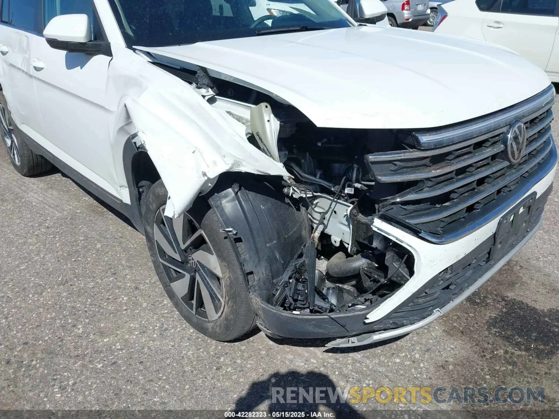 6 fotografías del automóvil dañado 1V2HR2CA8RC580455 VOLKSWAGEN ATLAS 2024