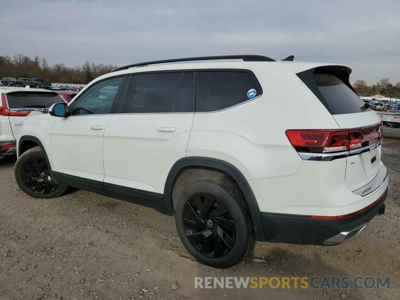 2 fotografías del automóvil dañado 1V2HR2CAXRC571675 VOLKSWAGEN ATLAS 2024