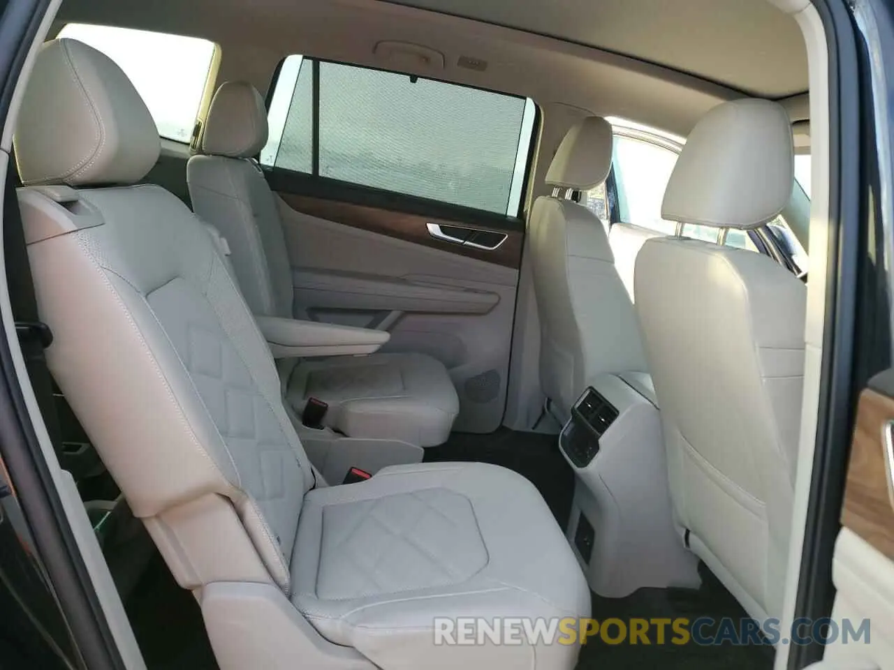 11 fotografías del automóvil dañado 1V2JR2CA0RC514628 VOLKSWAGEN ATLAS 2024