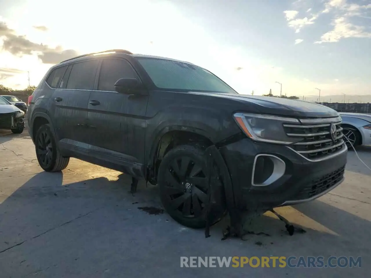 4 fotografías del automóvil dañado 1V2JR2CA0RC514628 VOLKSWAGEN ATLAS 2024