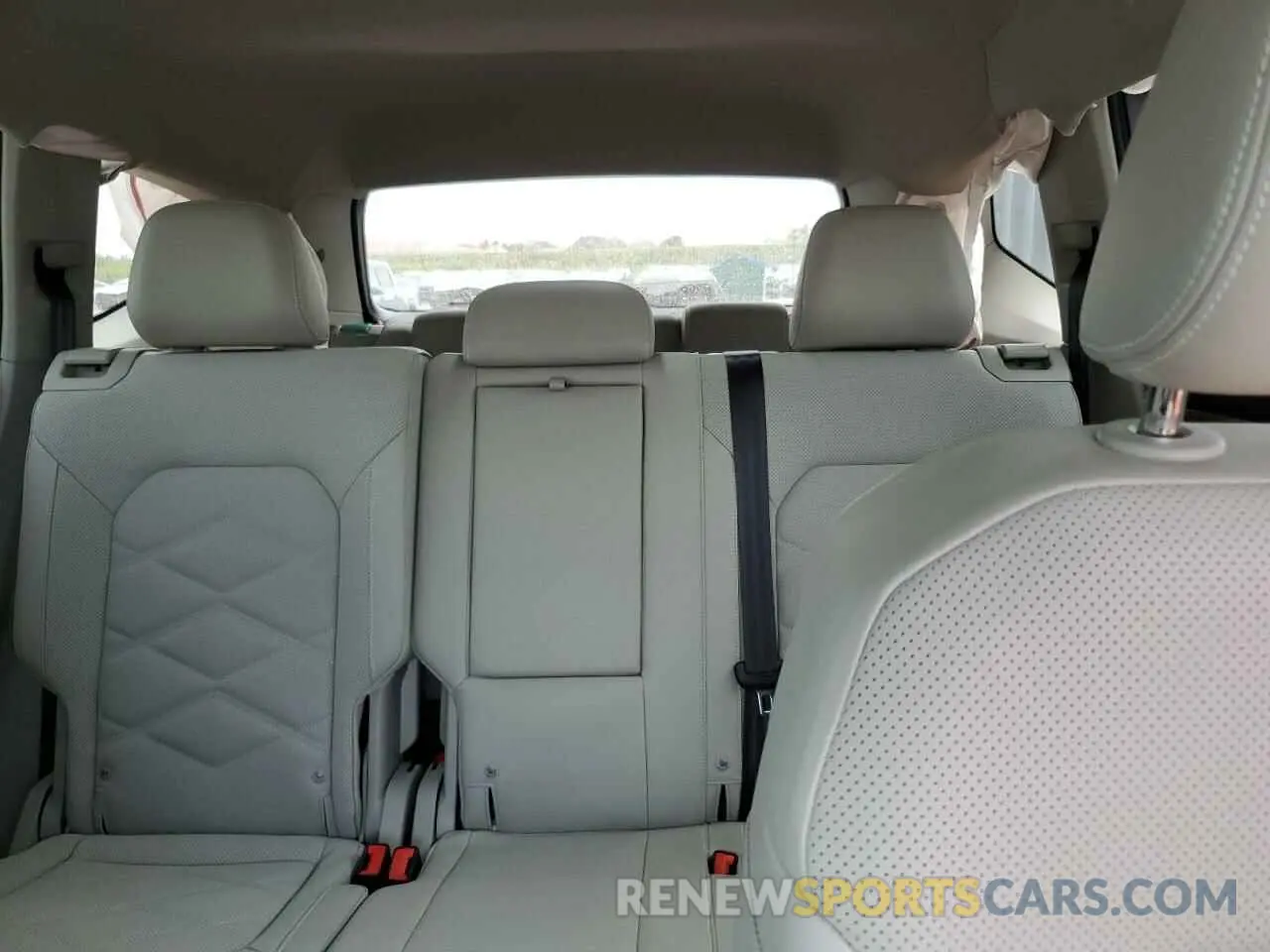 10 fotografías del automóvil dañado 1V2JR2CA3RC575598 VOLKSWAGEN ATLAS 2024