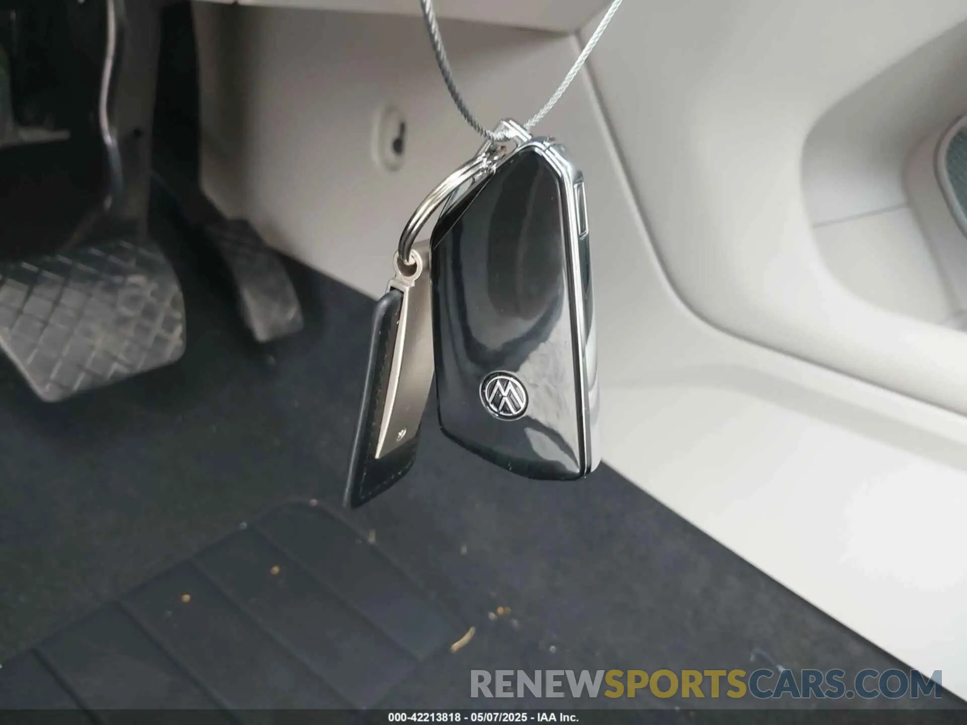 11 fotografías del automóvil dañado 1V2JR2CA3RC614867 VOLKSWAGEN ATLAS 2024