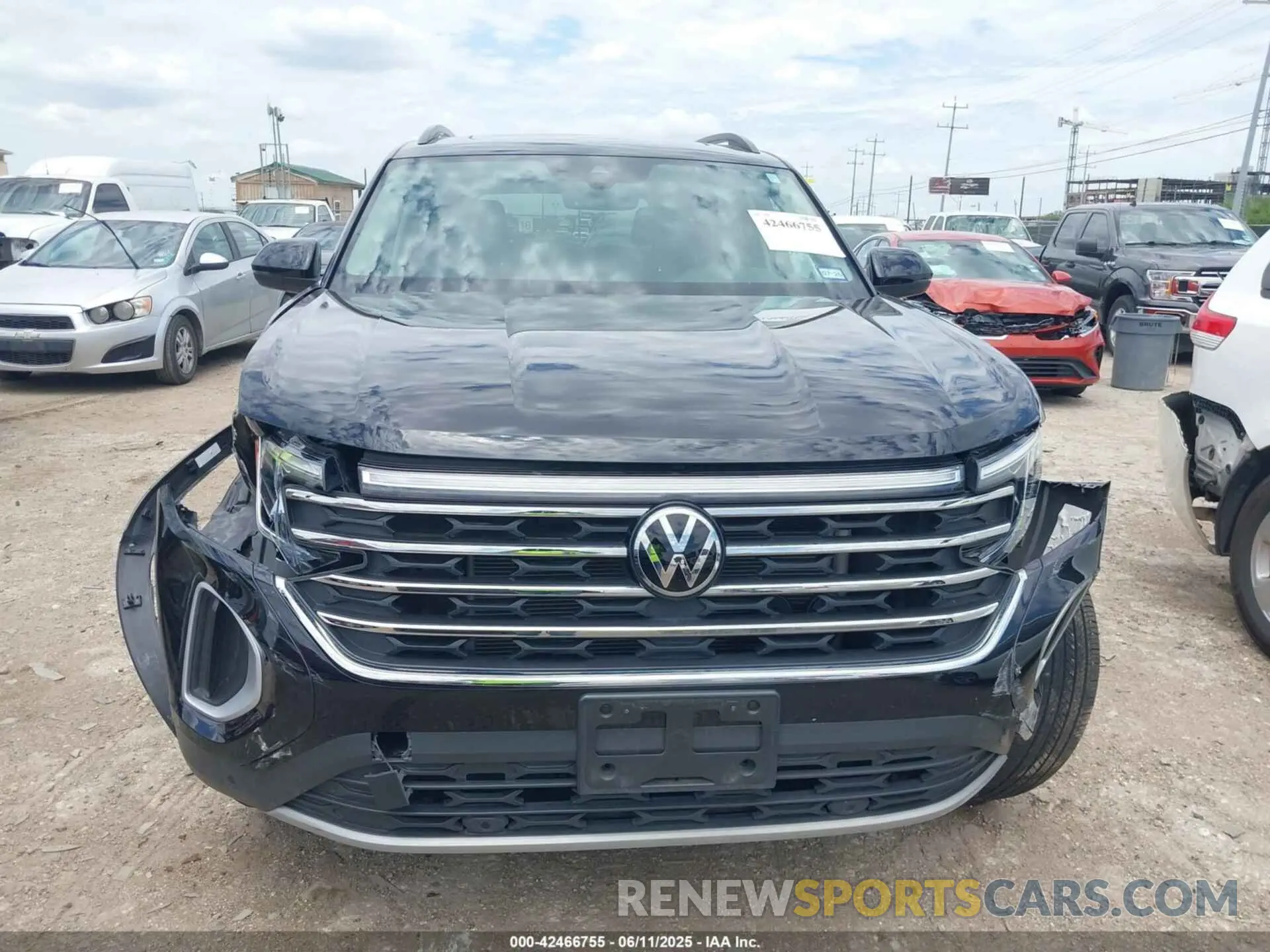 12 fotografías del automóvil dañado 1V2JR2CA9RC598772 VOLKSWAGEN ATLAS 2024