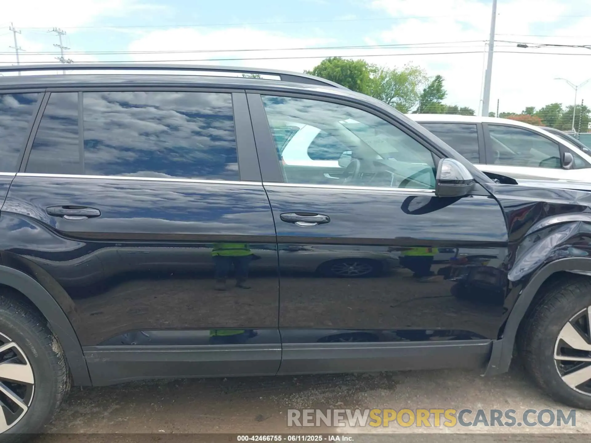 13 fotografías del automóvil dañado 1V2JR2CA9RC598772 VOLKSWAGEN ATLAS 2024