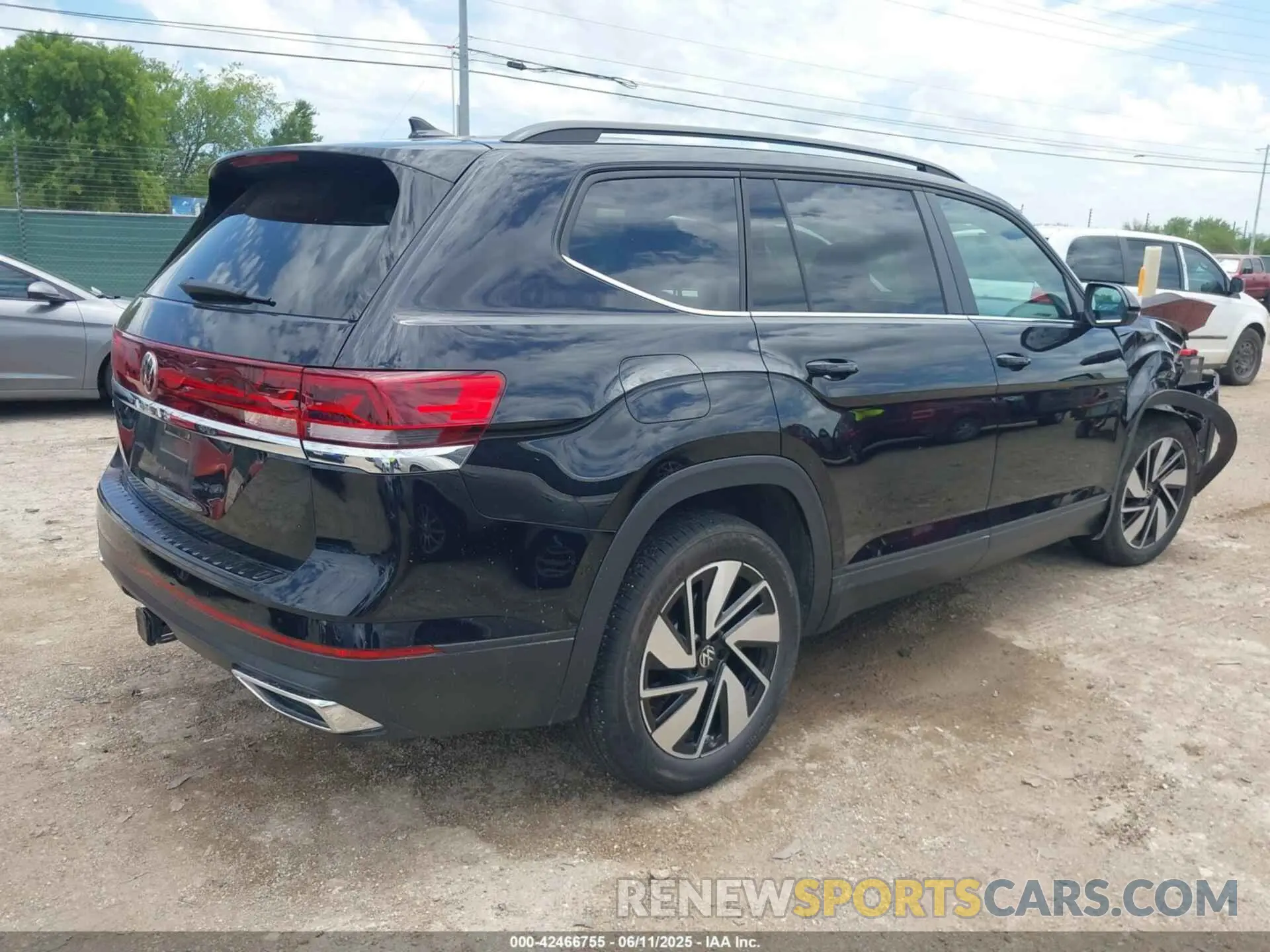 4 fotografías del automóvil dañado 1V2JR2CA9RC598772 VOLKSWAGEN ATLAS 2024