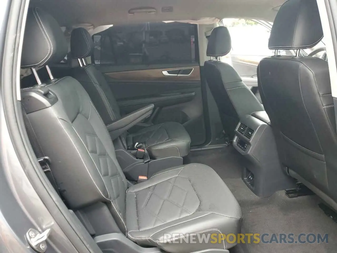 11 fotografías del automóvil dañado 1V2JR2CAXRC519125 VOLKSWAGEN ATLAS 2024